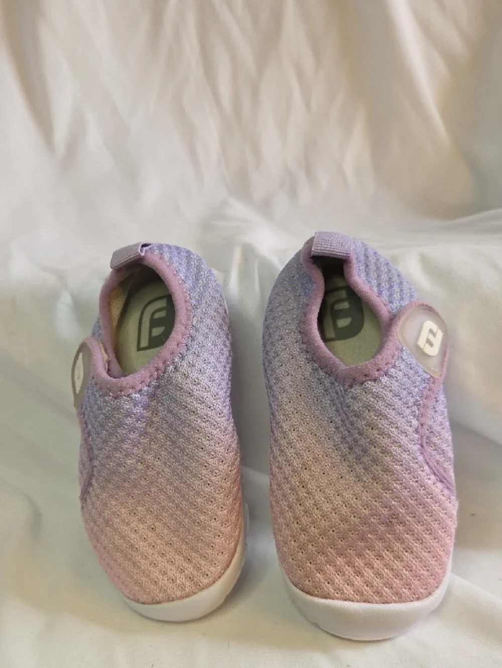 Kids Slip-On Mesh Water Shoes in Pastel Pink and Lavender